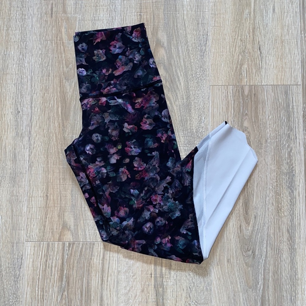 Lululemon Wunder Under Crop High-Rise Roll Down Scallop Luxtreme 23”